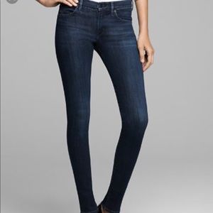 LIKE NEW Citizens of Humanity Avedon Skinny